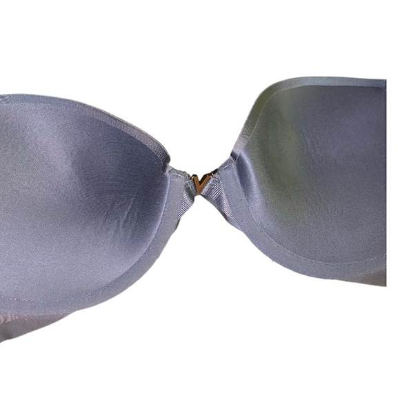 Victoria’s Secret Push Up Bra 32D - Picture 3 of 7